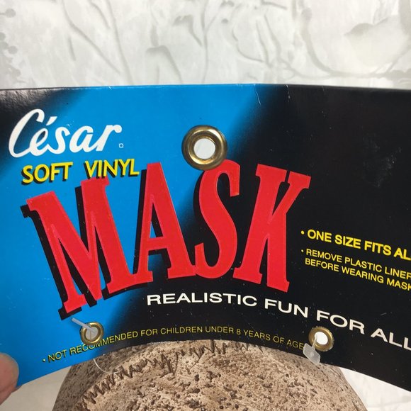 CESAR' Vintage Collectible Halloween Ancient Skull Mask NWT NOS - Picture 7 of 10